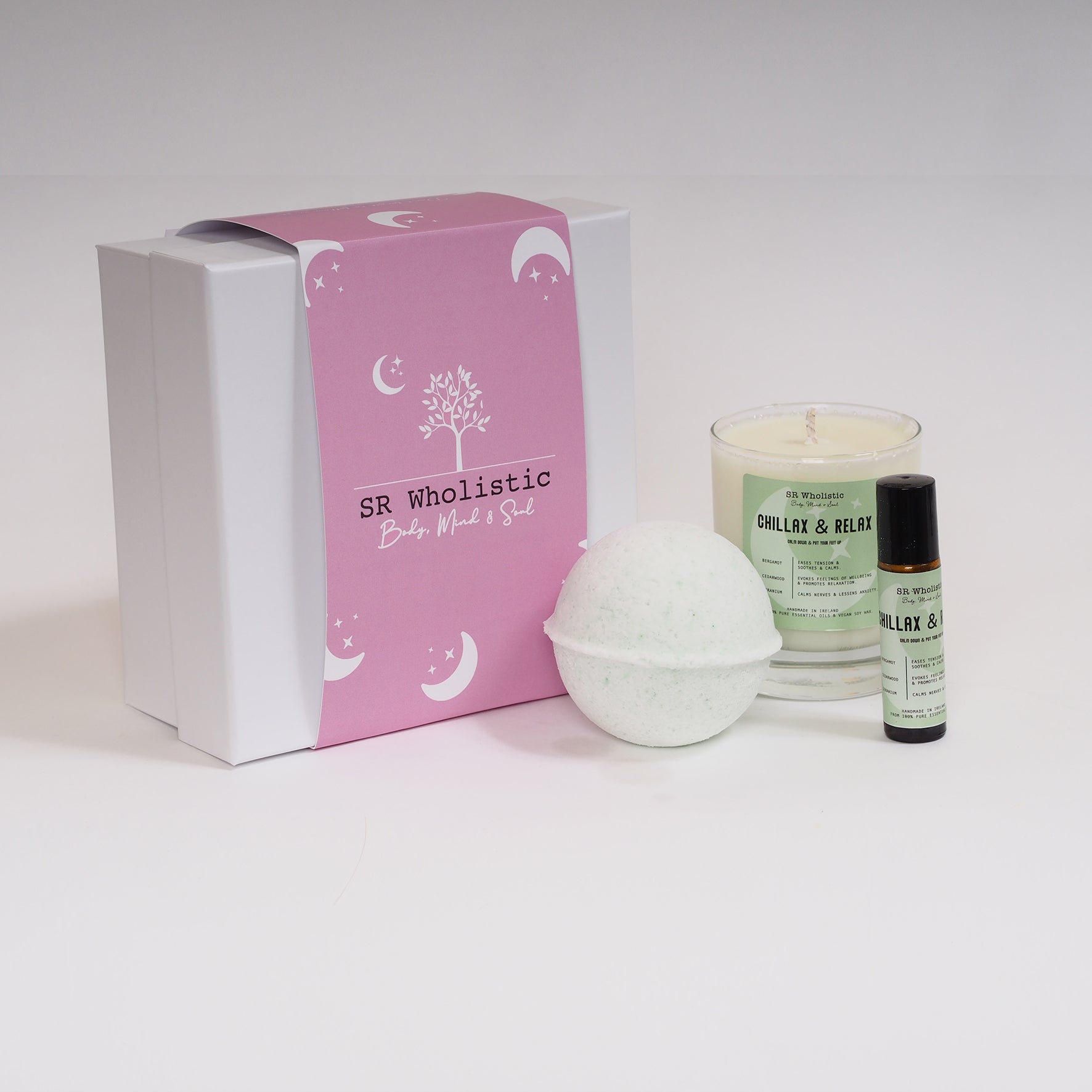 SRW AROMATHERAPY GIFT SETS - INCLUDES CANDLE, BATH BOMB AND ROLLERBALL BLEND (CHILLAX & RELAX VARIANT)